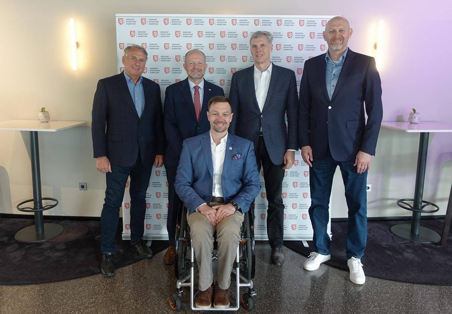 Setkání zástupců střešních organizací